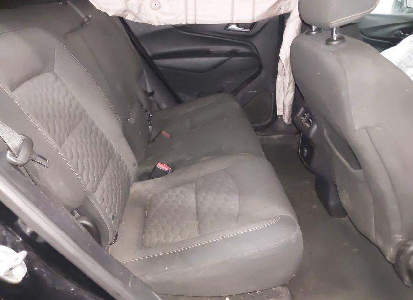 Photo 8 of 2018 Chevrolet Equinox LT (VIN 2GNAXSEV9J6157297)