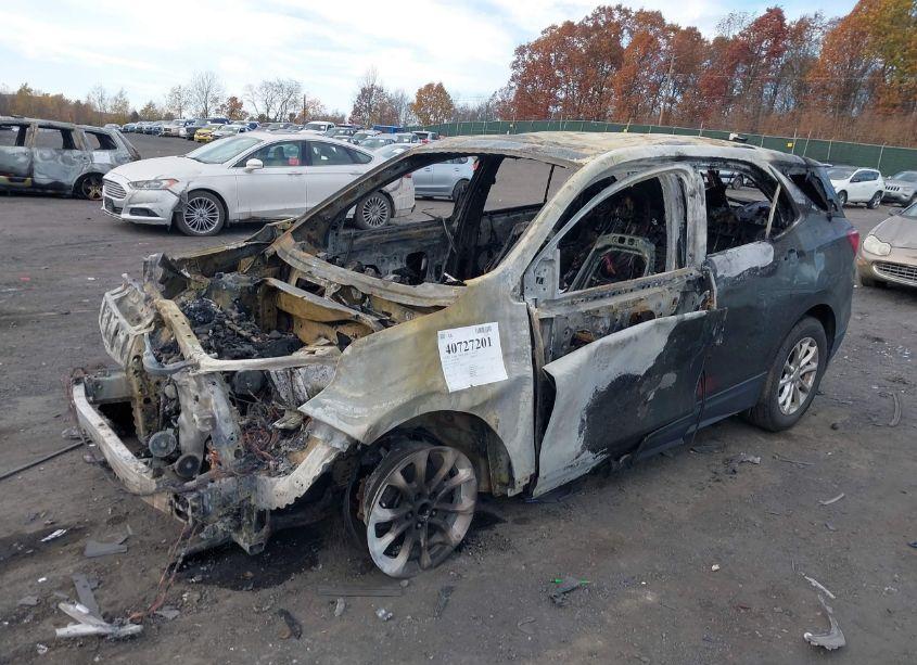 Photo 2 of 2018 Chevrolet Equinox LT (VIN 2GNAXSEV9J6237991)