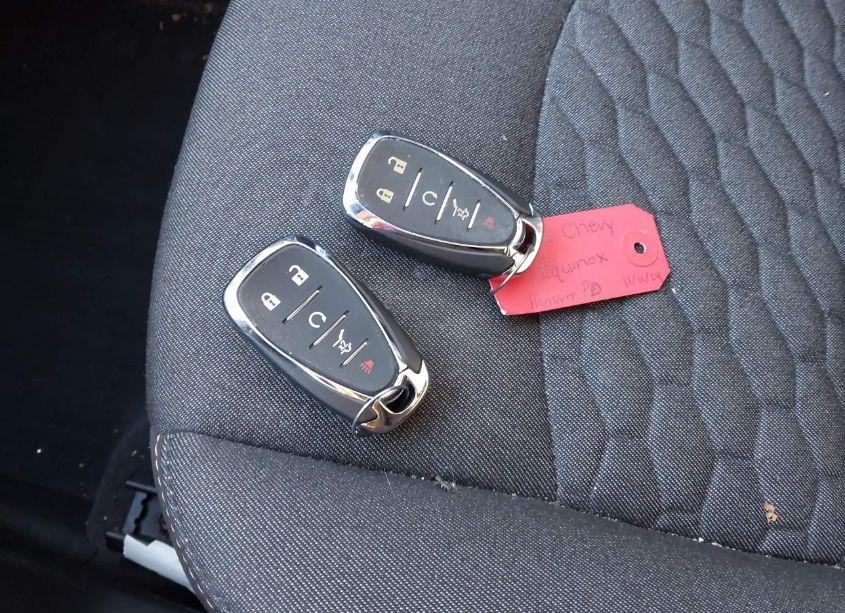 Photo 11 of 2018 Chevrolet Equinox LT (VIN 2GNAXSEV9J6332695)