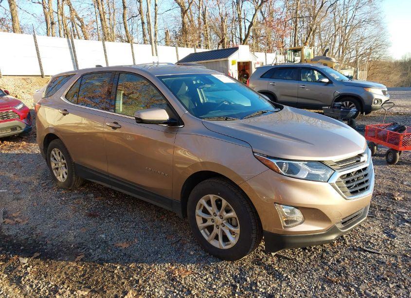 Photo 13 of 2018 Chevrolet Equinox LT (VIN 2GNAXSEV9J6332695)