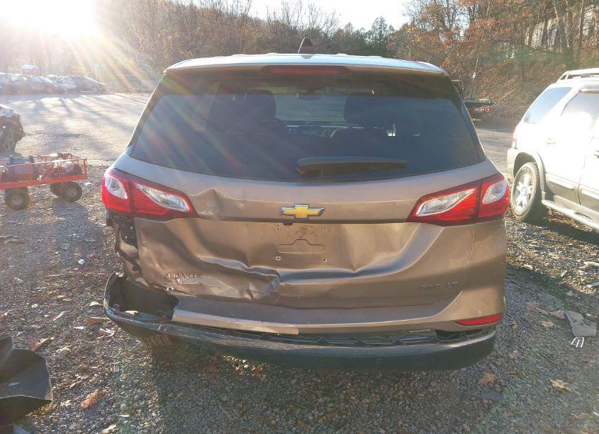 Photo 16 of 2018 Chevrolet Equinox LT (VIN 2GNAXSEV9J6332695)