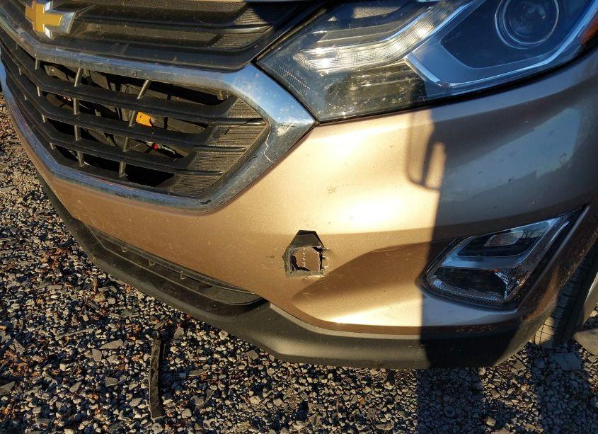 Photo 6 of 2018 Chevrolet Equinox LT (VIN 2GNAXSEV9J6332695)