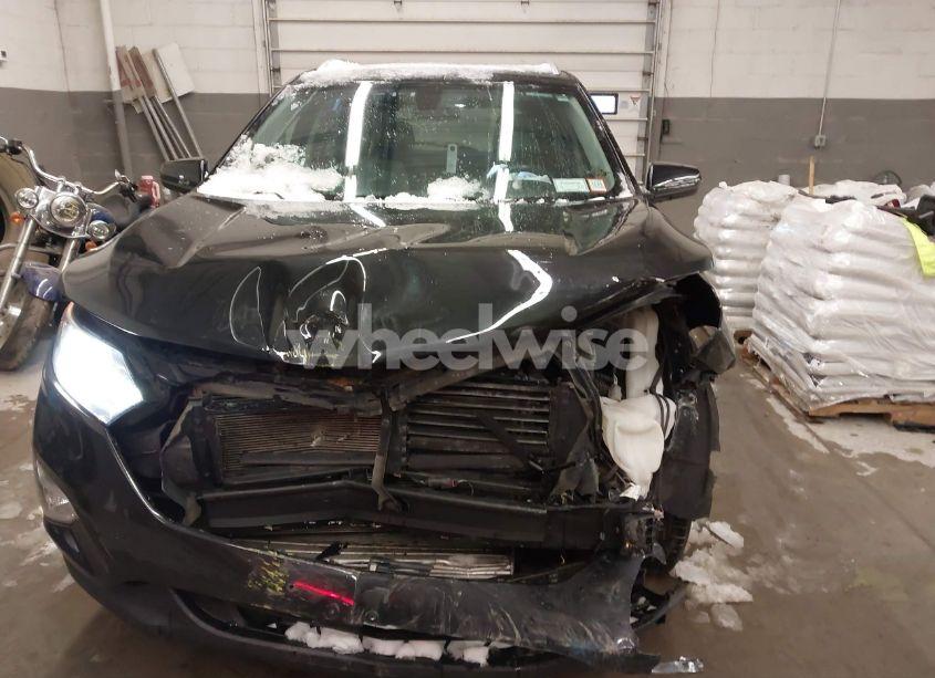 Photo 12 of 2018 Chevrolet Equinox LT (VIN 2GNAXSEV9J6333491)