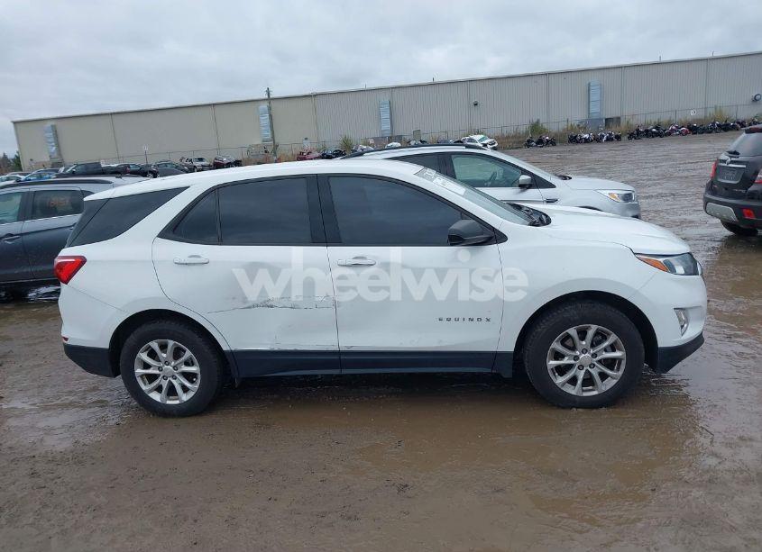 Photo 13 of 2019 Chevrolet Equinox LS (VIN 2GNAXSEV9K6138251)