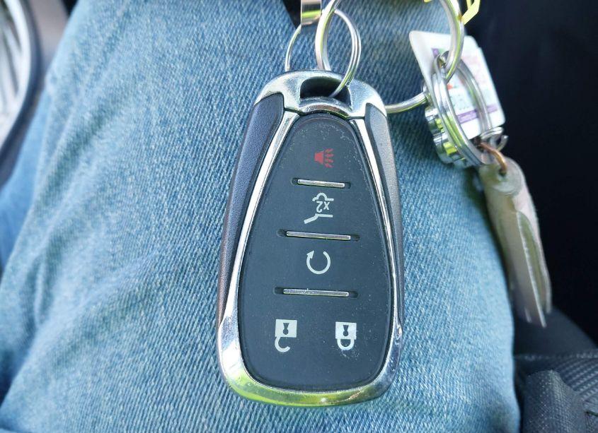 Photo 11 of 2018 Chevrolet Equinox LT (VIN 2GNAXSEVXJ6133560)