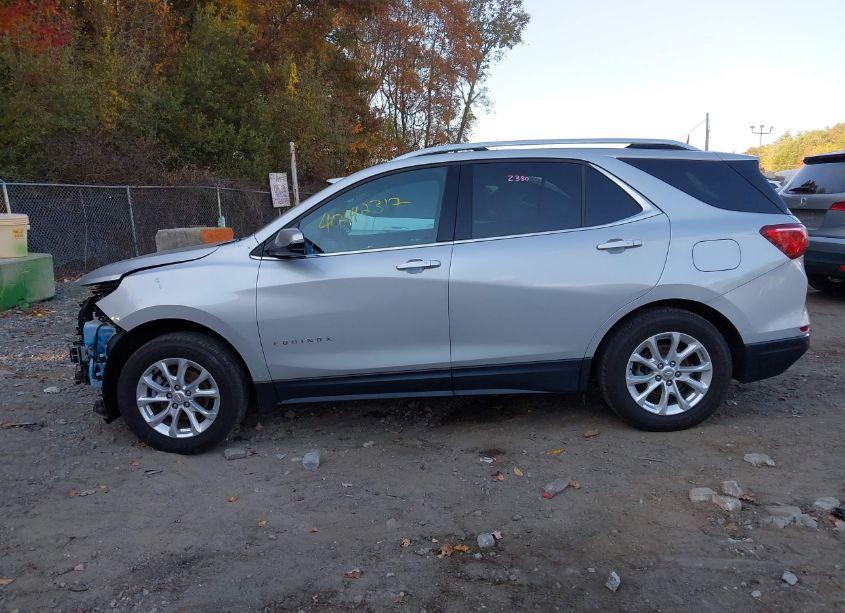 Photo 15 of 2018 Chevrolet Equinox LT (VIN 2GNAXSEVXJ6157129)