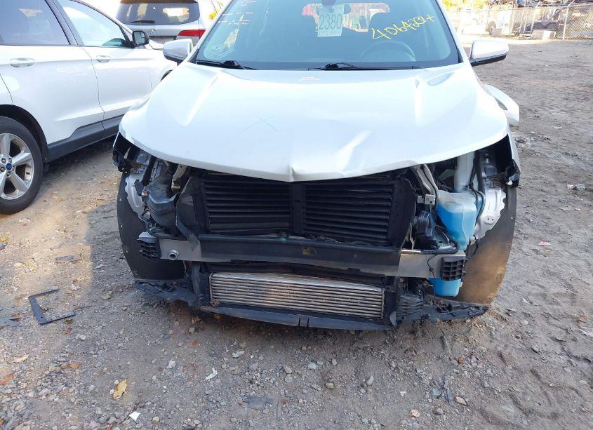 Photo 6 of 2018 Chevrolet Equinox LT (VIN 2GNAXSEVXJ6157129)