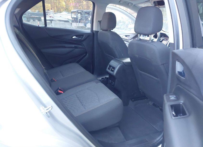 Photo 8 of 2018 Chevrolet Equinox LT (VIN 2GNAXSEVXJ6157129)