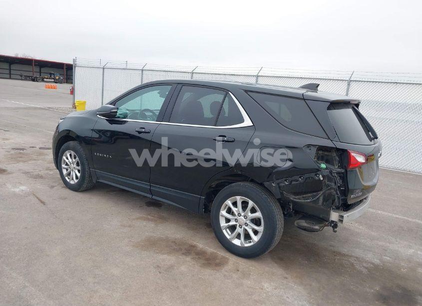 Photo 3 of 2018 Chevrolet Equinox LT (VIN 2GNAXSEVXJ6222643)