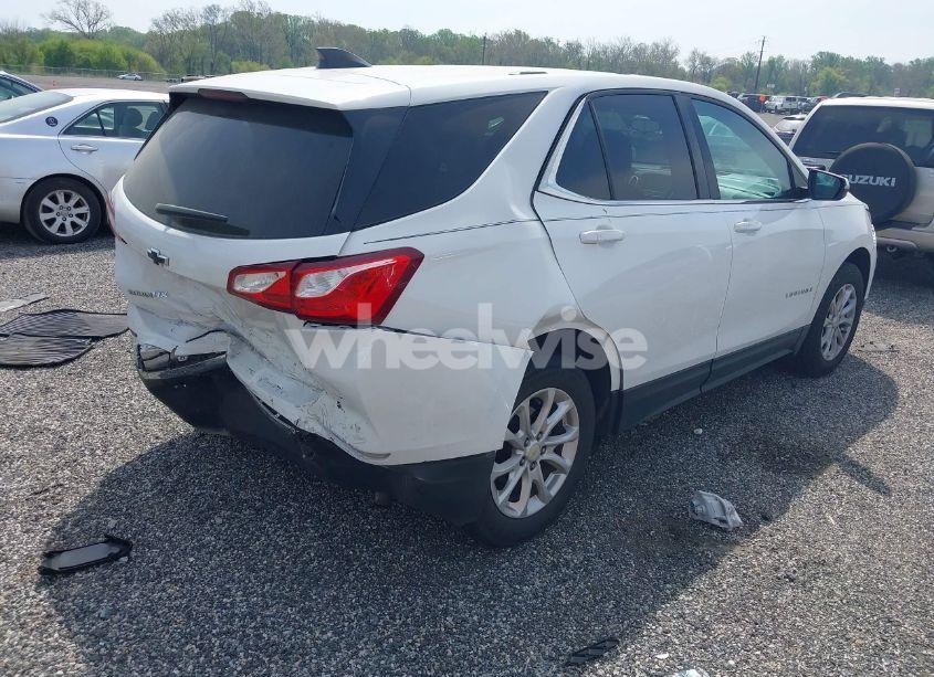 Photo 4 of 2018 Chevrolet Equinox LT (VIN 2GNAXSEVXJ6250457)