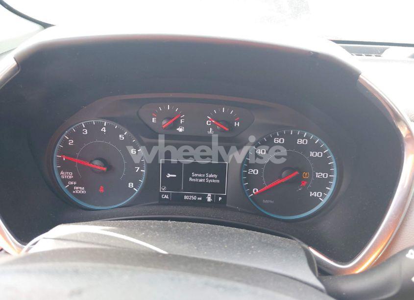 Photo 7 of 2018 Chevrolet Equinox LT (VIN 2GNAXSEVXJ6250457)