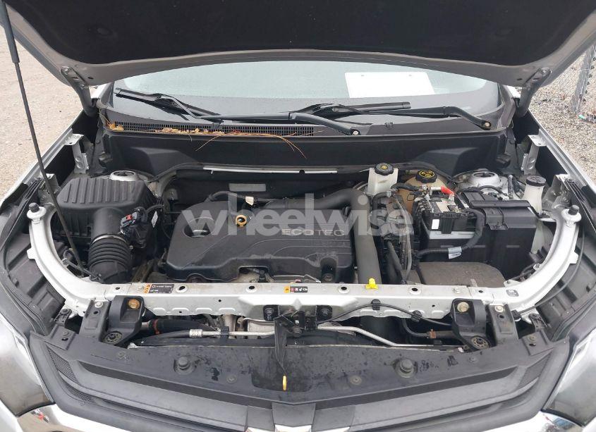 Photo 10 of 2018 Chevrolet Equinox LT (VIN 2GNAXSEVXJ6250927)