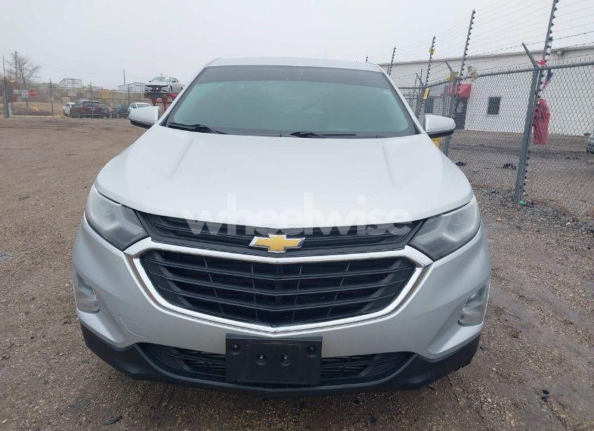 Photo 12 of 2018 Chevrolet Equinox LT (VIN 2GNAXSEVXJ6250927)