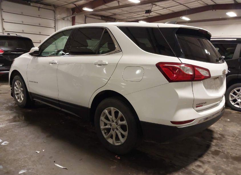 Photo 3 of 2018 Chevrolet Equinox LT (VIN 2GNAXSEVXJ6268716)