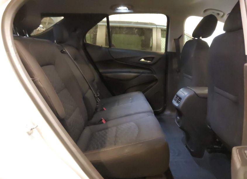 Photo 8 of 2018 Chevrolet Equinox LT (VIN 2GNAXSEVXJ6268716)