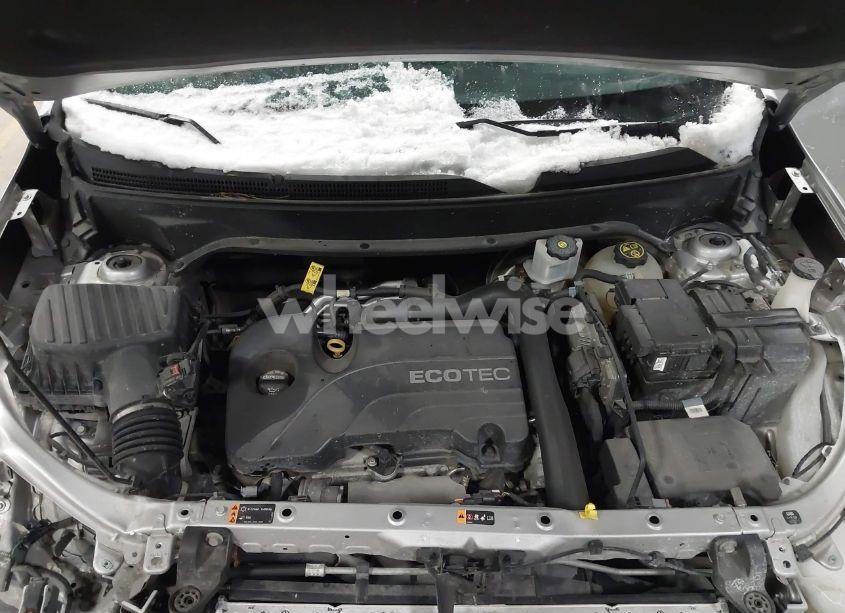 Photo 10 of 2018 Chevrolet Equinox LT (VIN 2GNAXSEVXJ6288870)