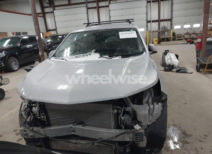 Photo 12 of 2018 Chevrolet Equinox LT (VIN 2GNAXSEVXJ6288870)