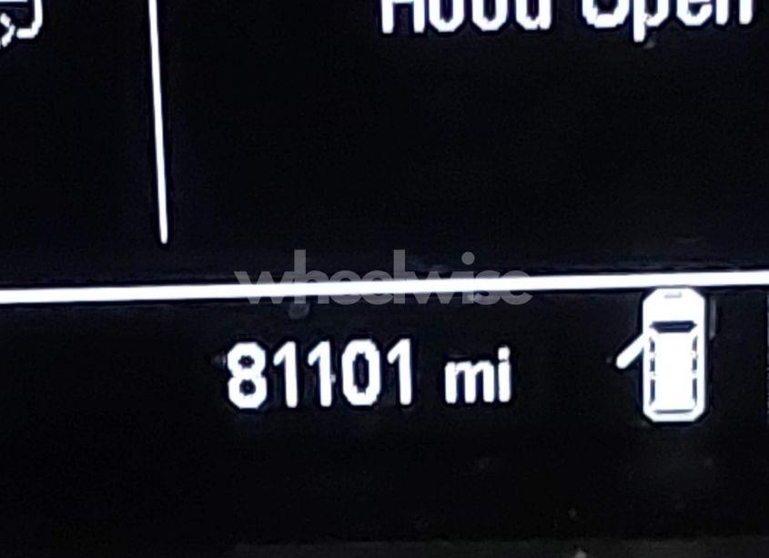 Photo 15 of 2018 Chevrolet Equinox LT (VIN 2GNAXSEVXJ6288870)