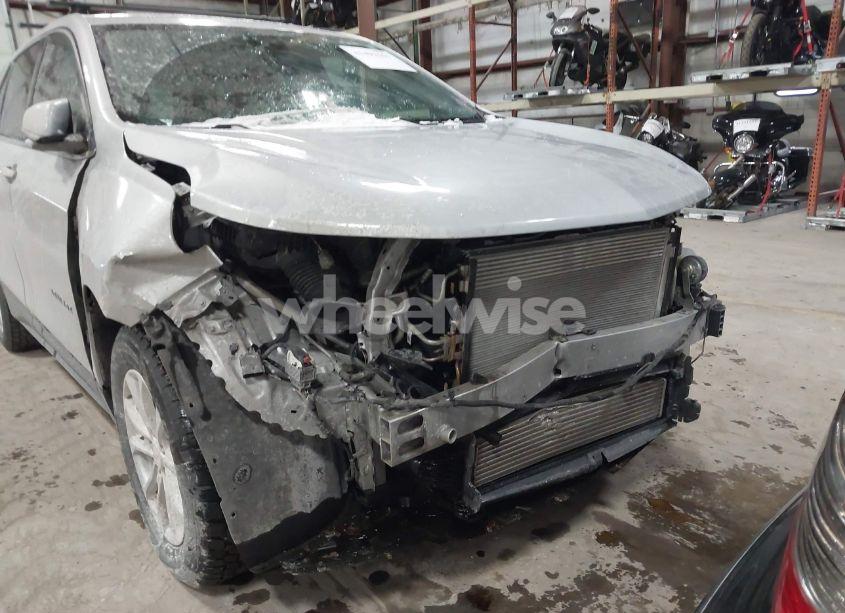 Photo 18 of 2018 Chevrolet Equinox LT (VIN 2GNAXSEVXJ6288870)