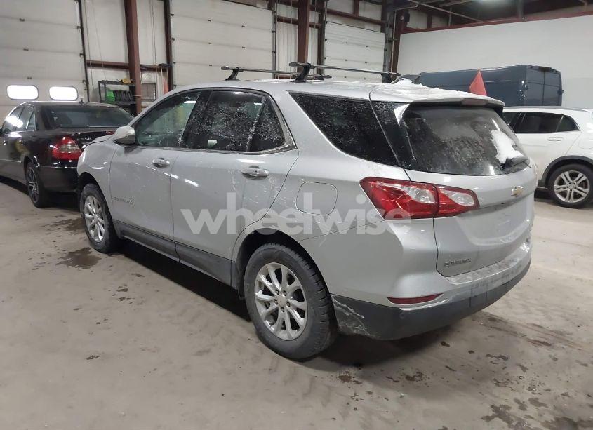 Photo 3 of 2018 Chevrolet Equinox LT (VIN 2GNAXSEVXJ6288870)