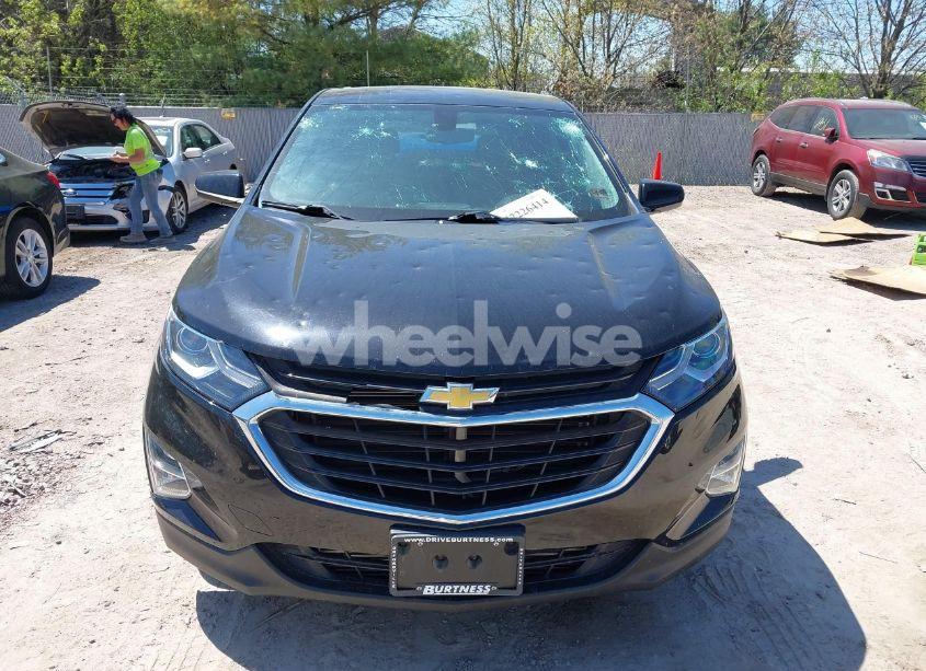 Photo 13 of 2018 Chevrolet Equinox LT (VIN 2GNAXSEVXJ6290473)