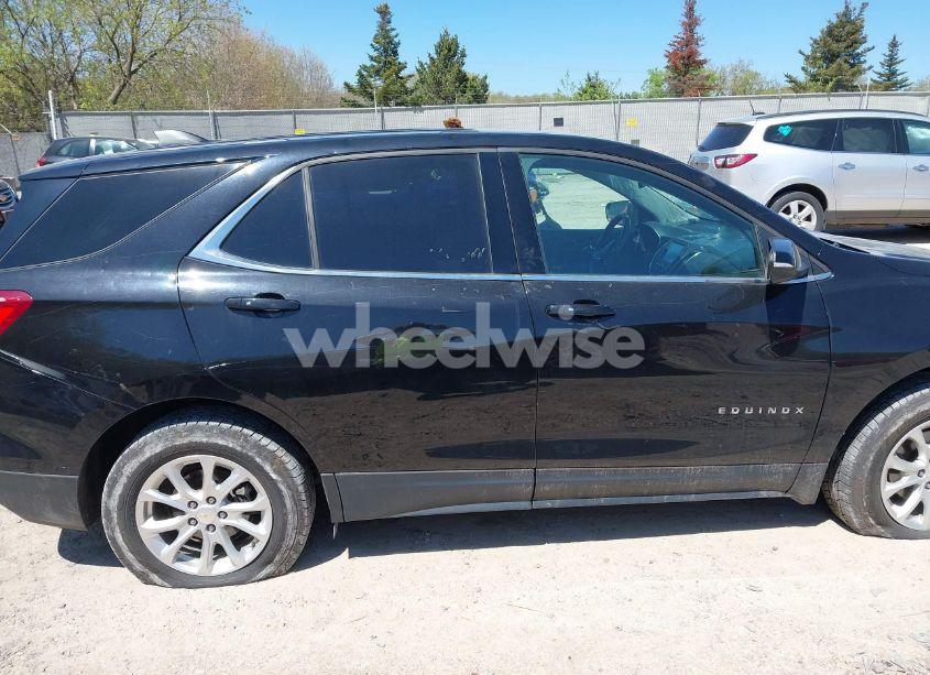 Photo 14 of 2018 Chevrolet Equinox LT (VIN 2GNAXSEVXJ6290473)