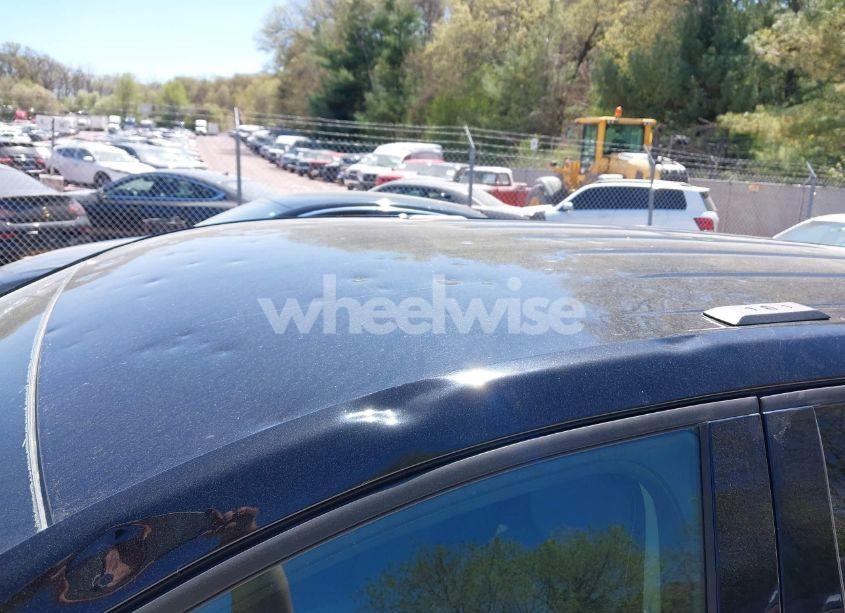 Photo 19 of 2018 Chevrolet Equinox LT (VIN 2GNAXSEVXJ6290473)