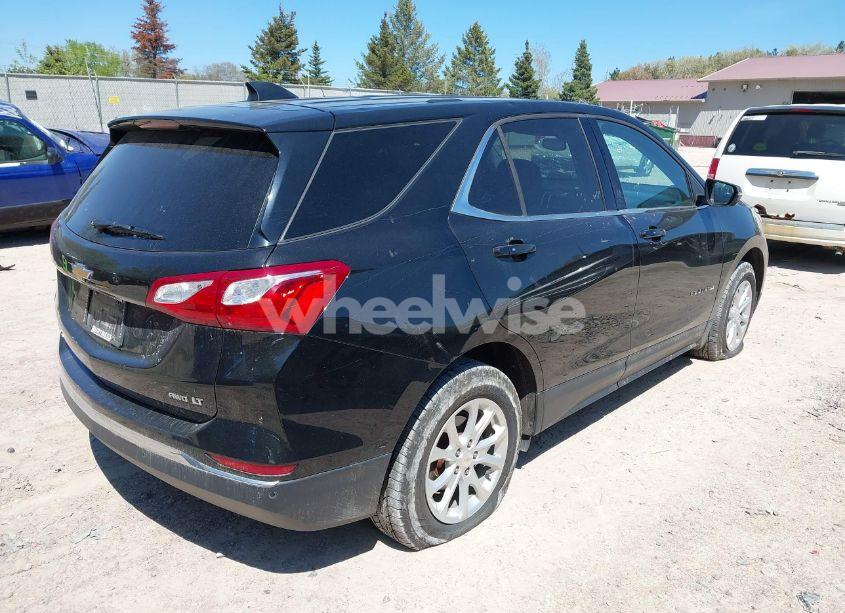 Photo 4 of 2018 Chevrolet Equinox LT (VIN 2GNAXSEVXJ6290473)