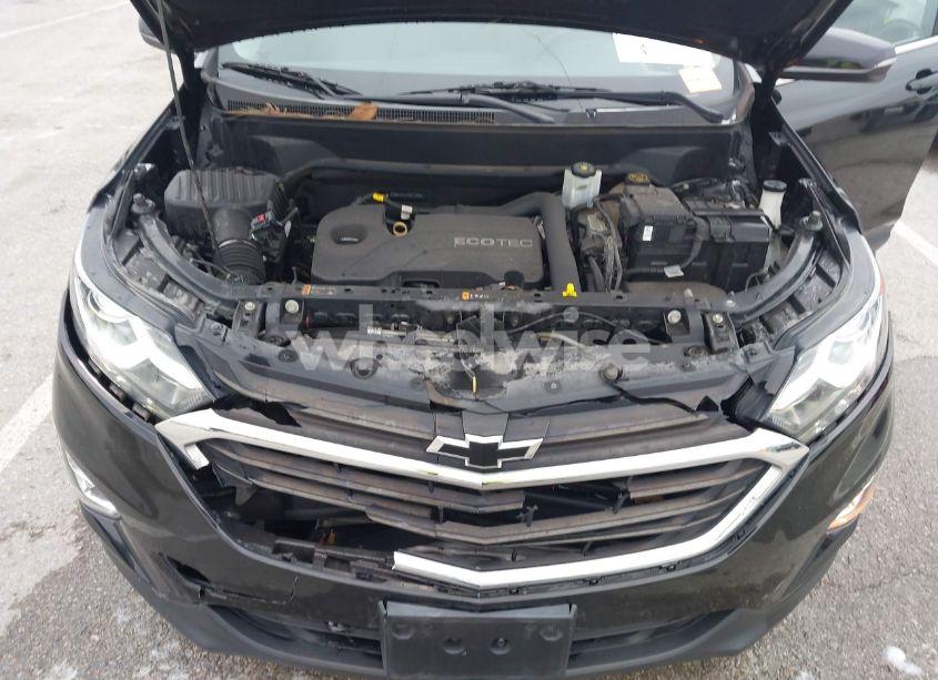 Photo 10 of 2018 Chevrolet Equinox LT (VIN 2GNAXSEVXJ6321320)