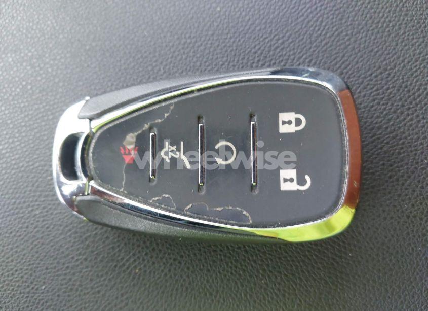 Photo 11 of 2018 Chevrolet Equinox LT (VIN 2GNAXSEVXJ6321320)