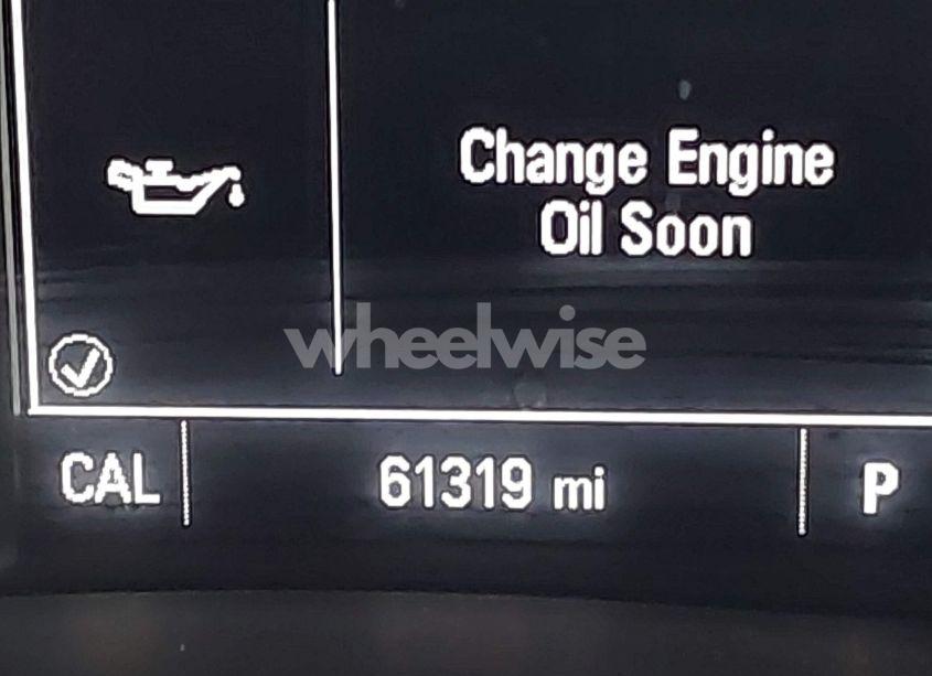 Photo 15 of 2018 Chevrolet Equinox LT (VIN 2GNAXSEVXJ6321320)