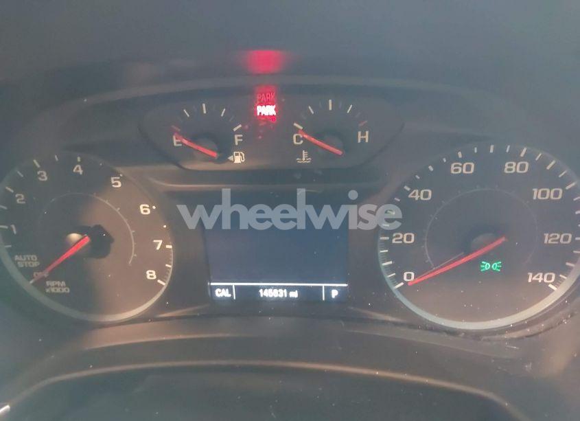 Photo 7 of 2018 Chevrolet Equinox LT (VIN 2GNAXSEVXJ6345570)