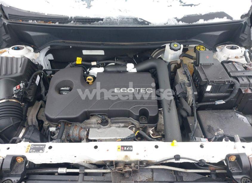 Photo 10 of 2019 Chevrolet Equinox LS (VIN 2GNAXSEVXK6133107)