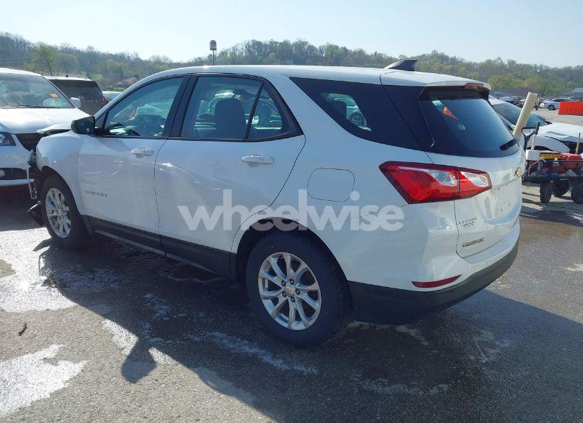 Photo 3 of 2019 Chevrolet Equinox LS (VIN 2GNAXSEVXK6279099)