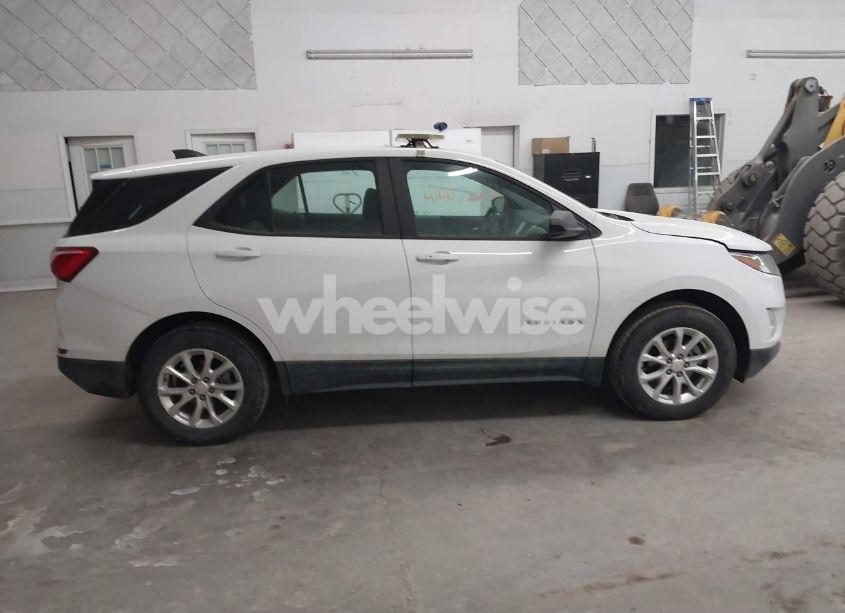 Photo 13 of 2020 Chevrolet Equinox AWD LS (VIN 2GNAXSEVXL6198766)