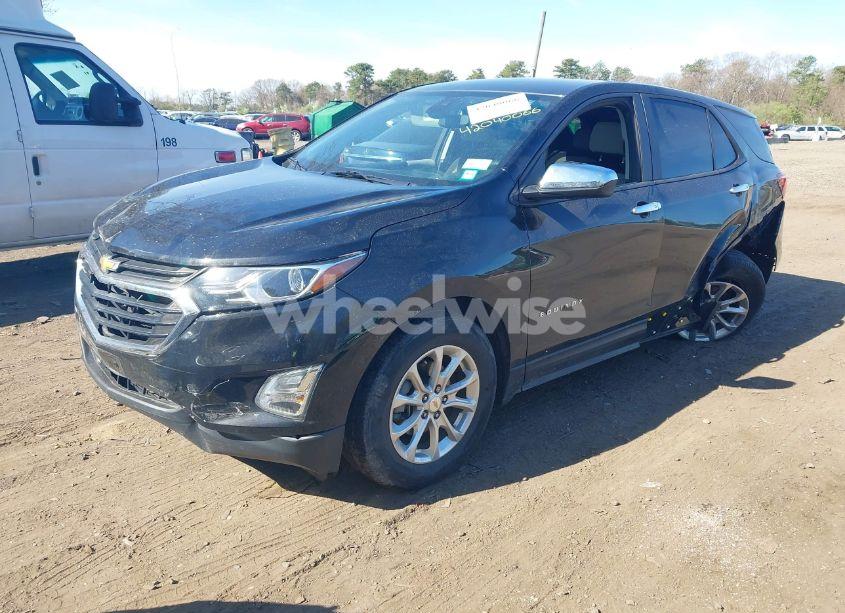 Photo 2 of 2020 Chevrolet Equinox AWD LS (VIN 2GNAXSEVXL6266547)
