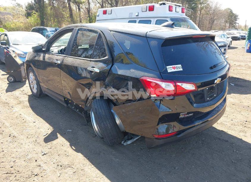 Photo 3 of 2020 Chevrolet Equinox AWD LS (VIN 2GNAXSEVXL6266547)