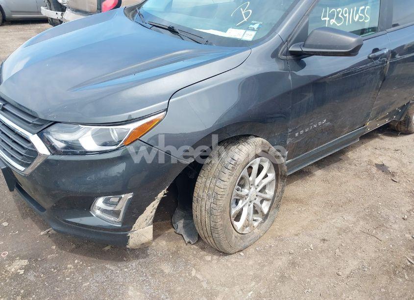 Photo 6 of 2021 Chevrolet Equinox AWD LS (VIN 2GNAXSEVXM6159290)