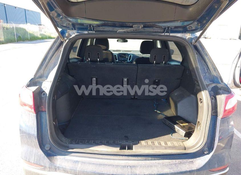 Photo 17 of 2019 Chevrolet Equinox LT (VIN 2GNAXTEV0K6138242)