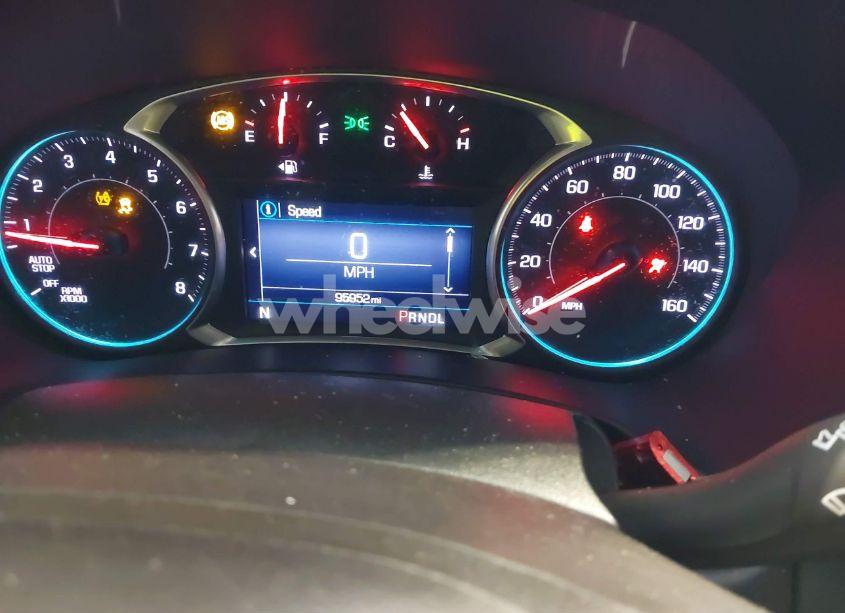 Photo 7 of 2019 Chevrolet Equinox LT (VIN 2GNAXTEV0K6221282)