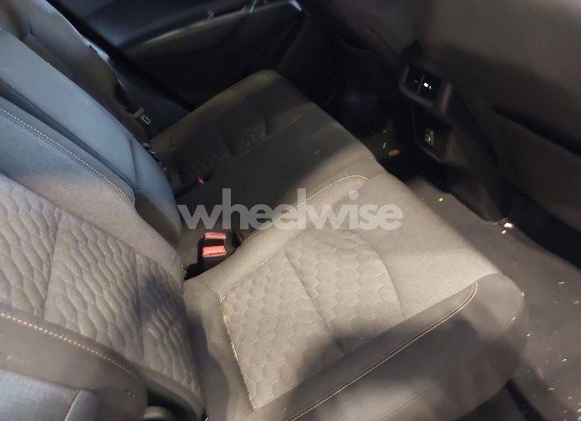 Photo 8 of 2019 Chevrolet Equinox LT (VIN 2GNAXTEV0K6221282)