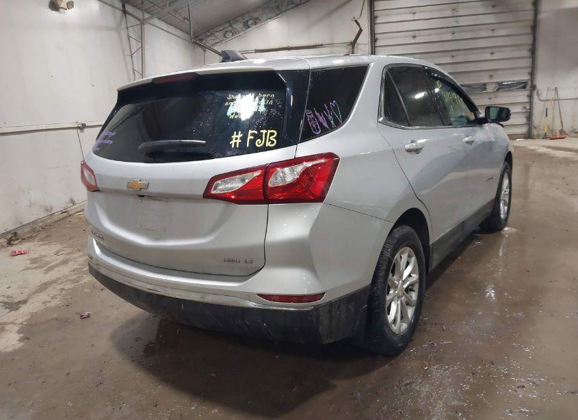 Photo 4 of 2019 Chevrolet Equinox LT (VIN 2GNAXTEV0K6236185)