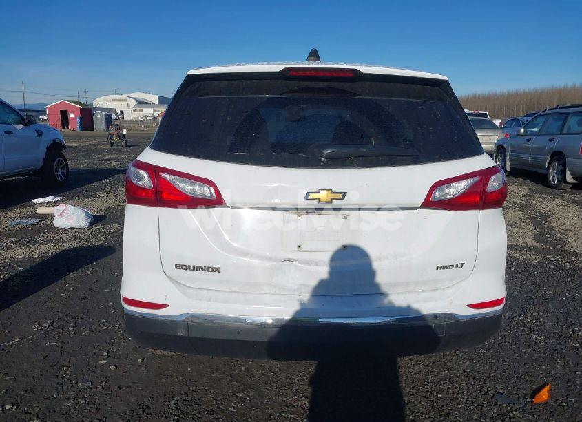 Photo 16 of 2019 Chevrolet Equinox LT (VIN 2GNAXTEV2K6210221)