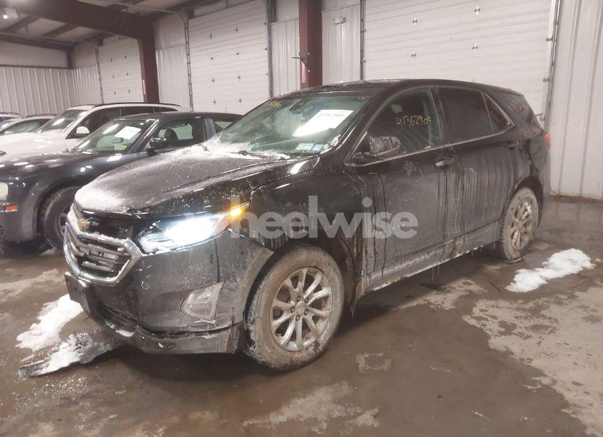 Photo 2 of 2020 Chevrolet Equinox AWD 2FL (VIN 2GNAXTEV2L6130516)