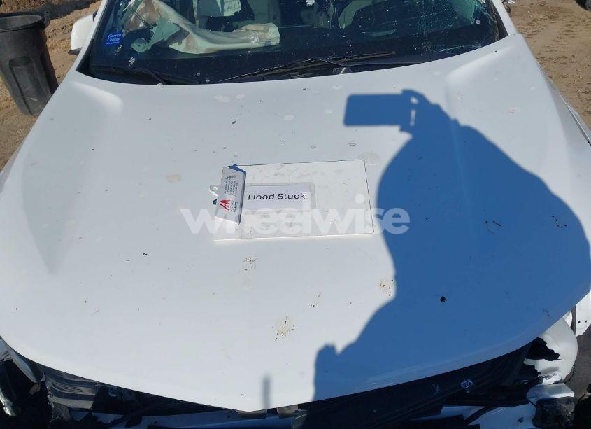 Photo 10 of 2020 Chevrolet Equinox AWD 2FL (VIN 2GNAXTEV3L6125390)