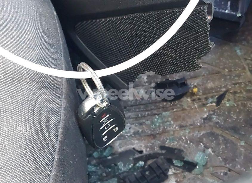 Photo 11 of 2020 Chevrolet Equinox AWD 2FL (VIN 2GNAXTEV3L6125390)