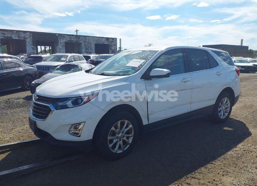 Photo 2 of 2020 Chevrolet Equinox AWD 2FL (VIN 2GNAXTEV3L6257324)