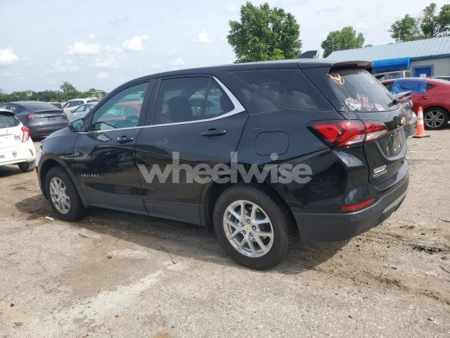 Photo 4 of 2022 CHEVROLET EQUINOX LT (VIN 2GNAXTEV3N6108401)