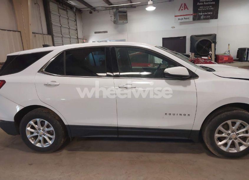 Photo 14 of 2019 Chevrolet Equinox LT (VIN 2GNAXTEV4K6166223)