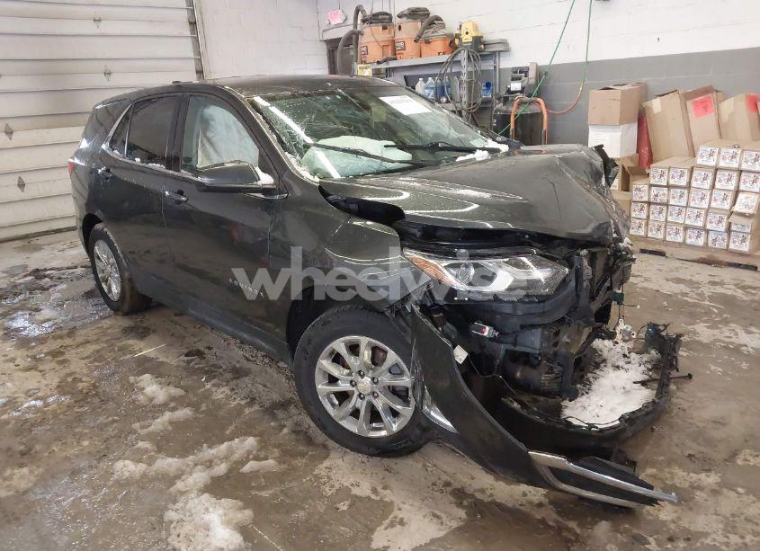 2019 Chevrolet Equinox LT (VIN 2GNAXTEV4K6290573) main photo